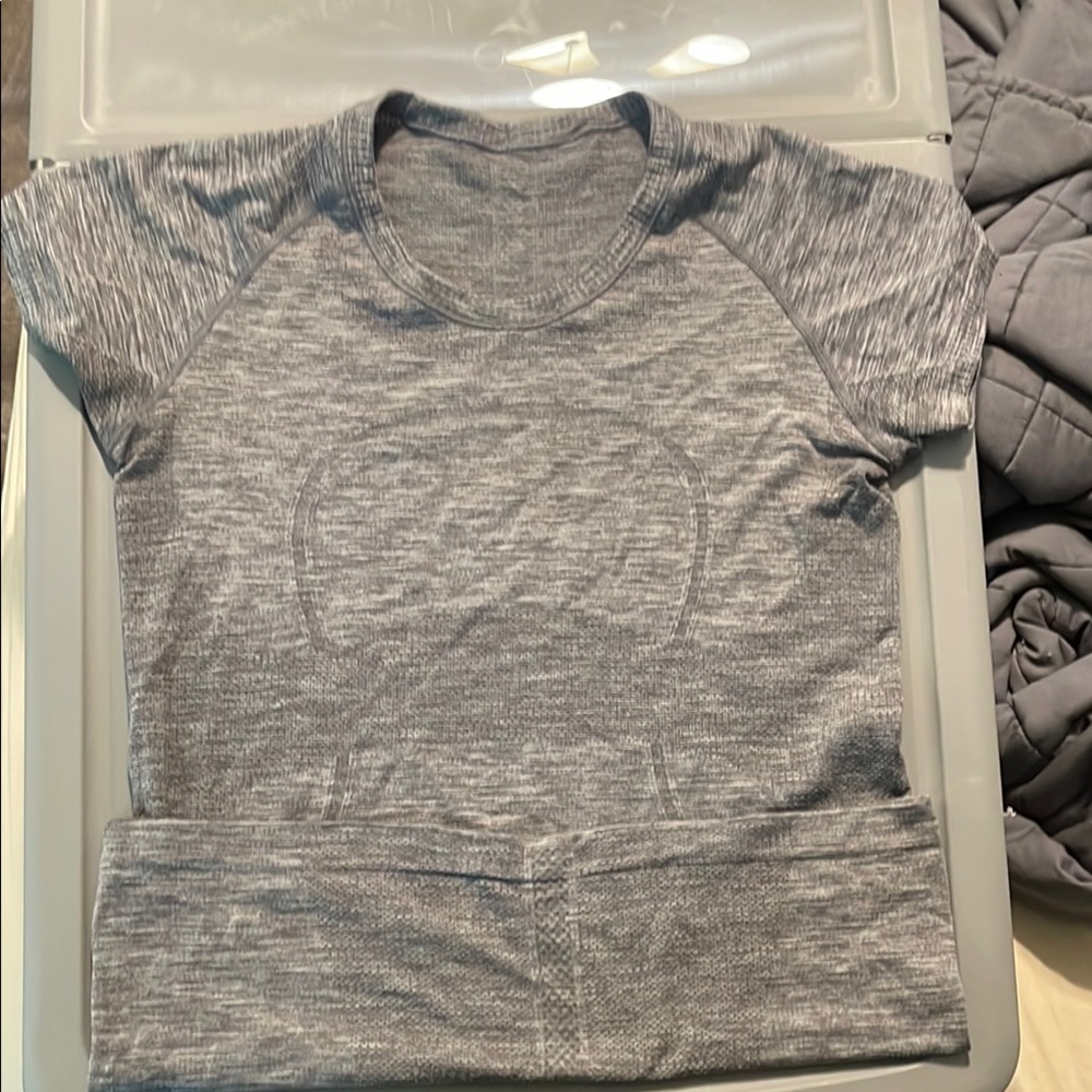Lululemon Swiftly Full Length Gray Short Sleeve Athletic Top